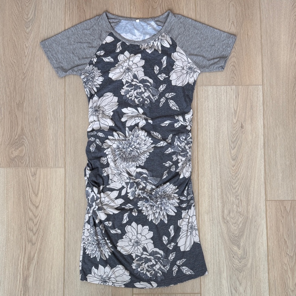 PinkBlush Maternity Dress Floral Ruched Bodycon Gray Short Sleeve Midi M